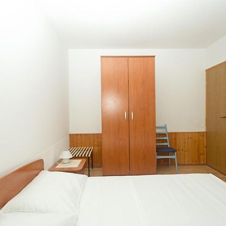 Apartments Dora Hvar Town Luaran gambar