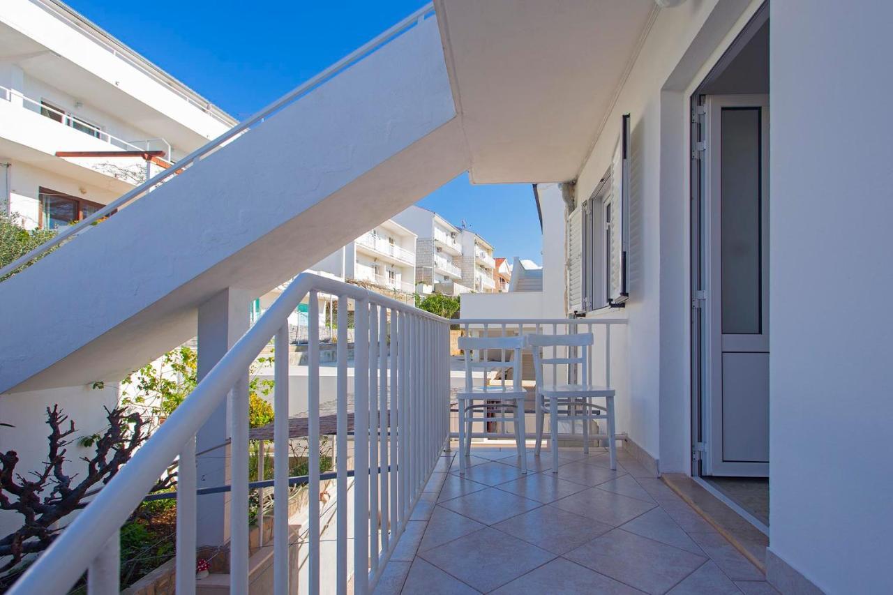 Apartments Dora Hvar Town Luaran gambar