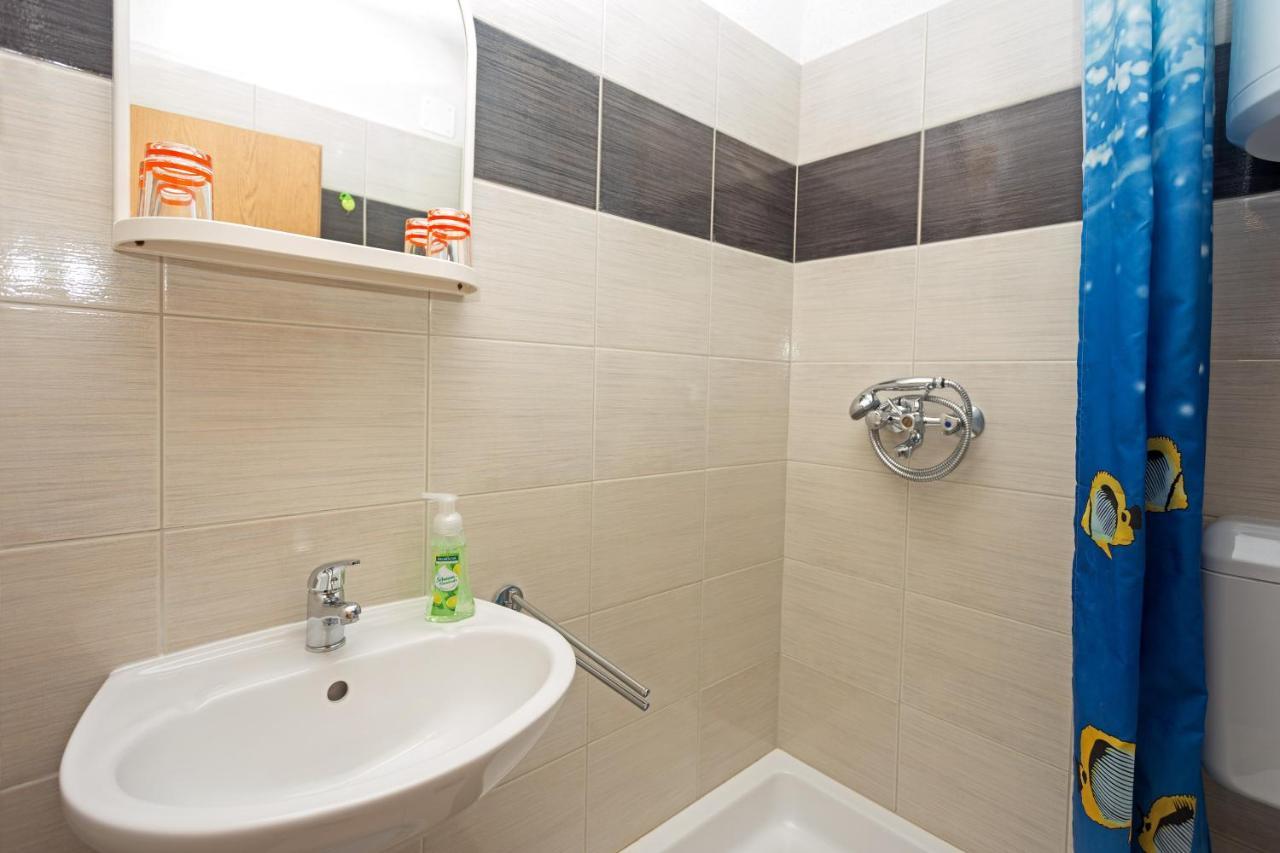 Apartments Dora Hvar Town Luaran gambar