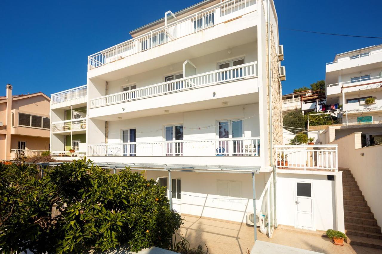 Apartments Dora Hvar Town Luaran gambar