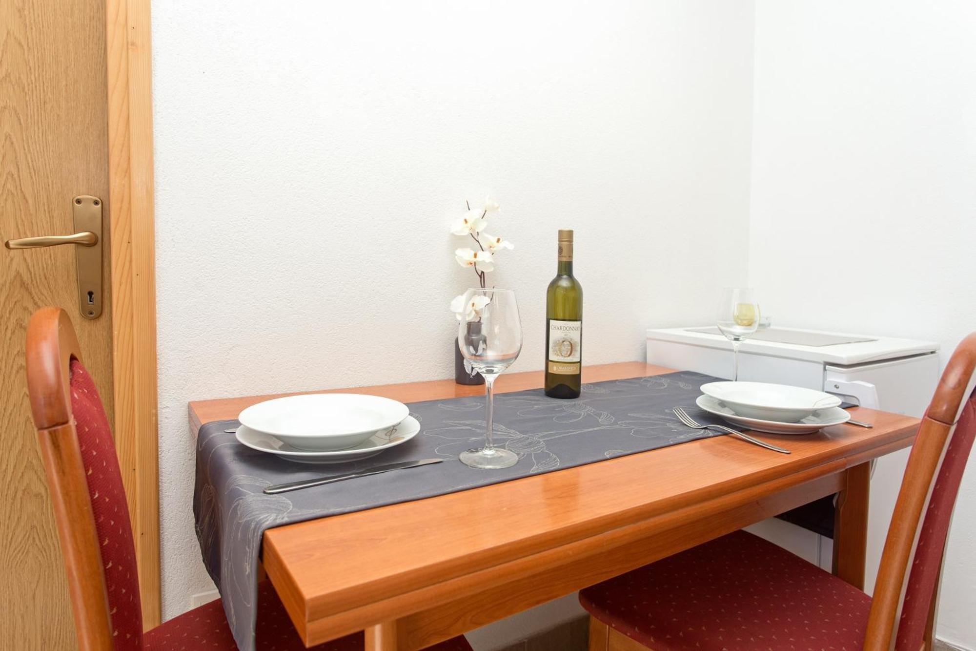 Apartments Dora Hvar Town Luaran gambar