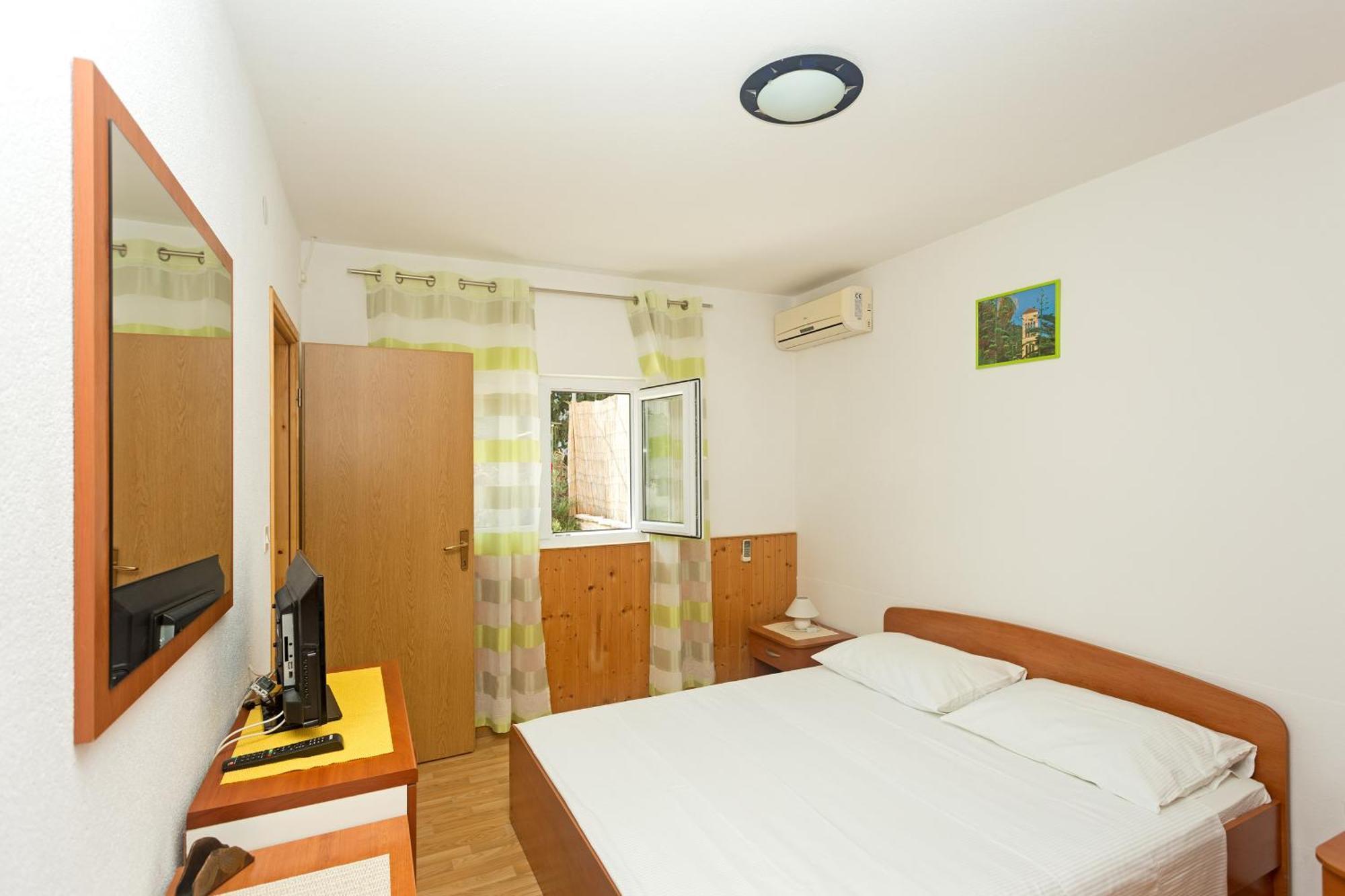Apartments Dora Hvar Town Luaran gambar