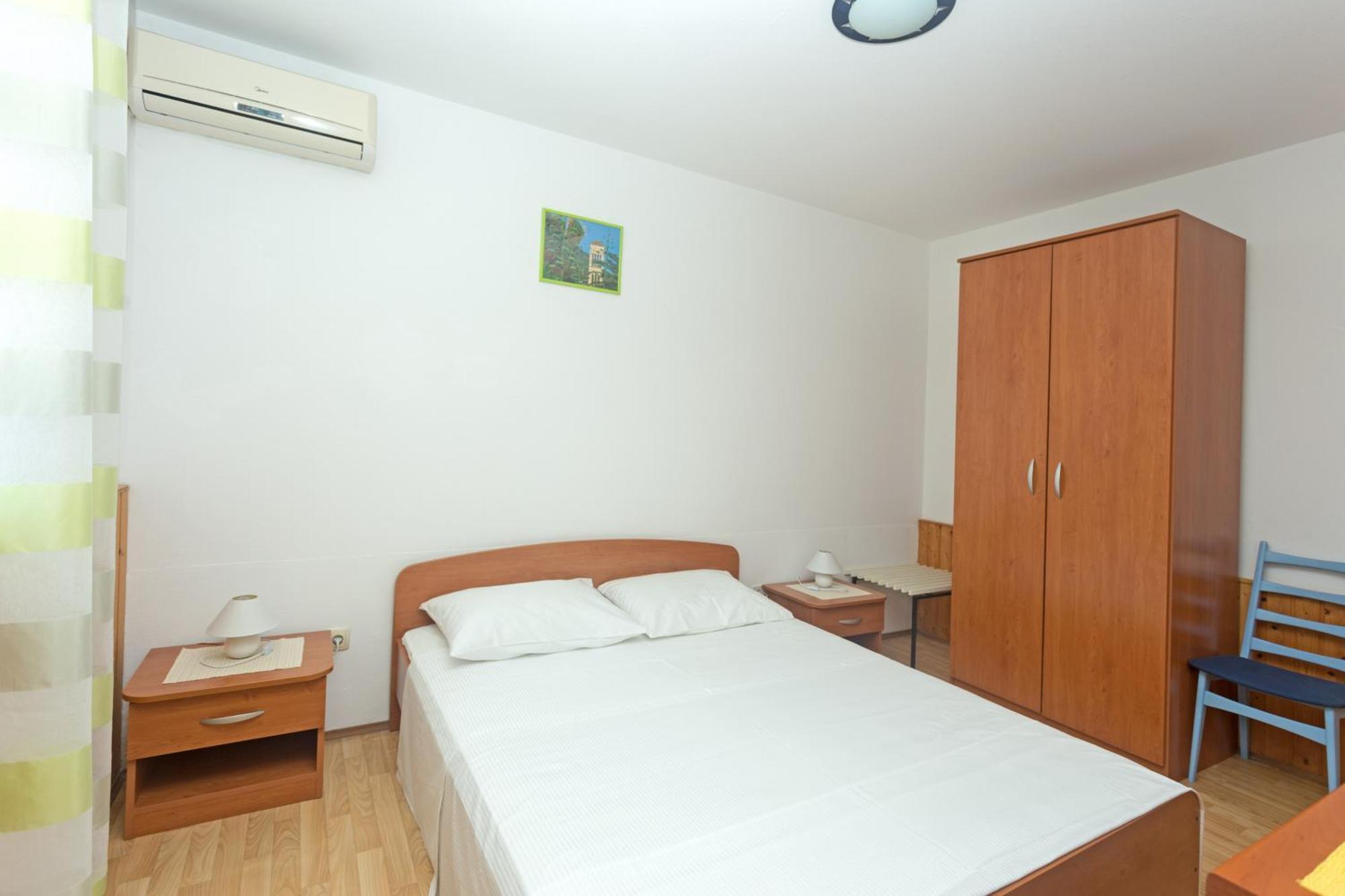 Apartments Dora Hvar Town Luaran gambar