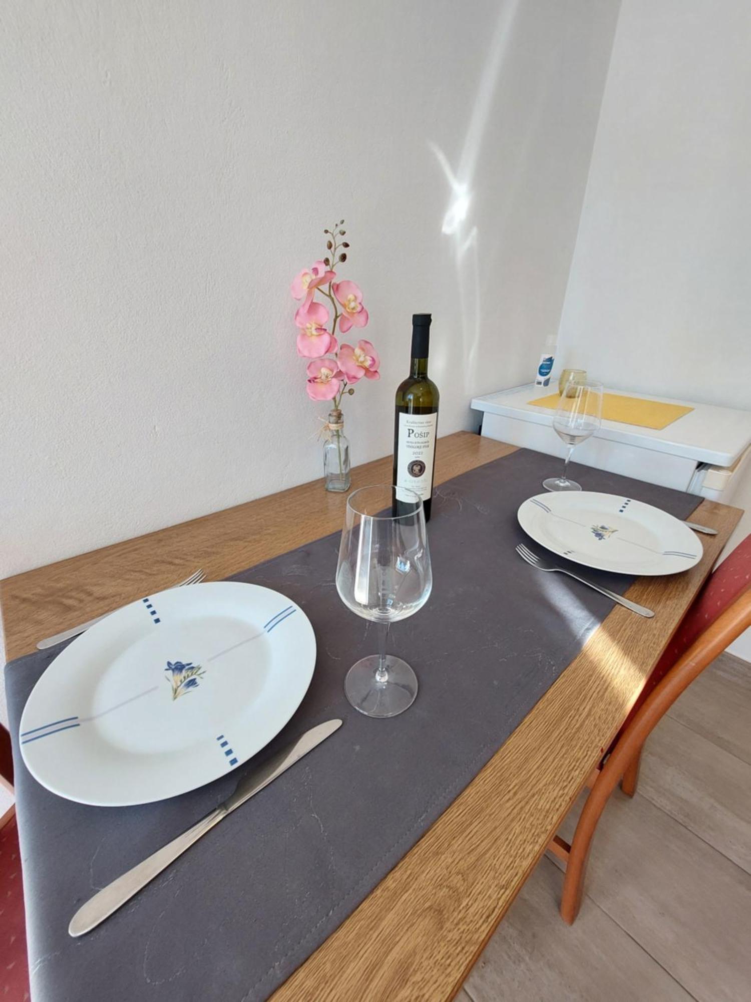 Apartments Dora Hvar Town Luaran gambar